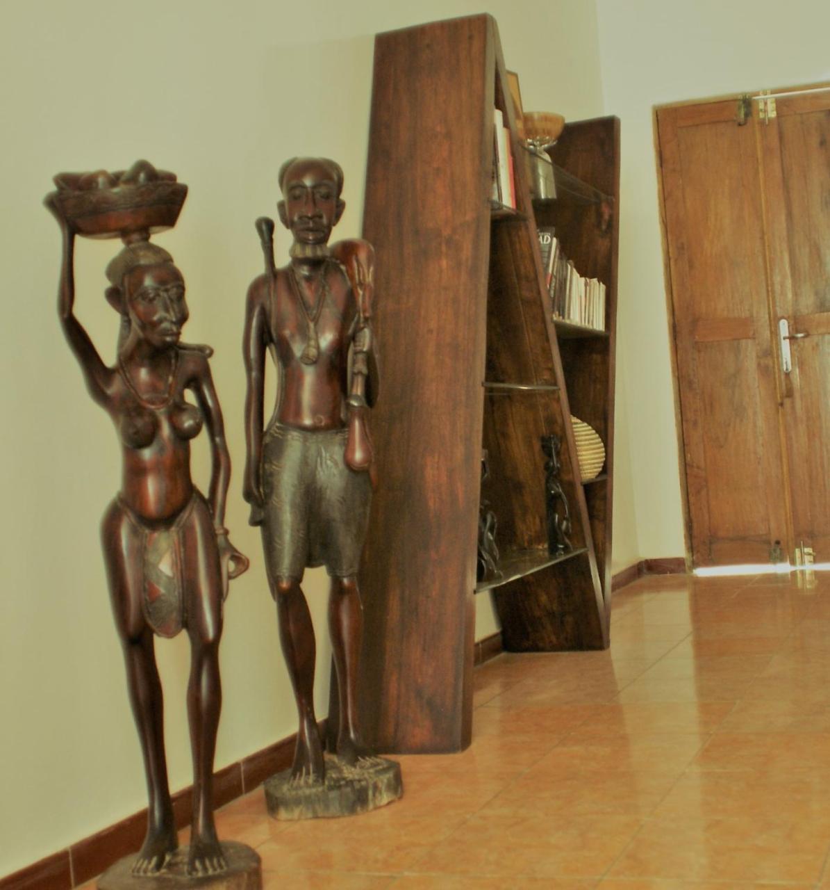 Villa Ty Milyn Mazela Sa Dakar Bagian luar foto