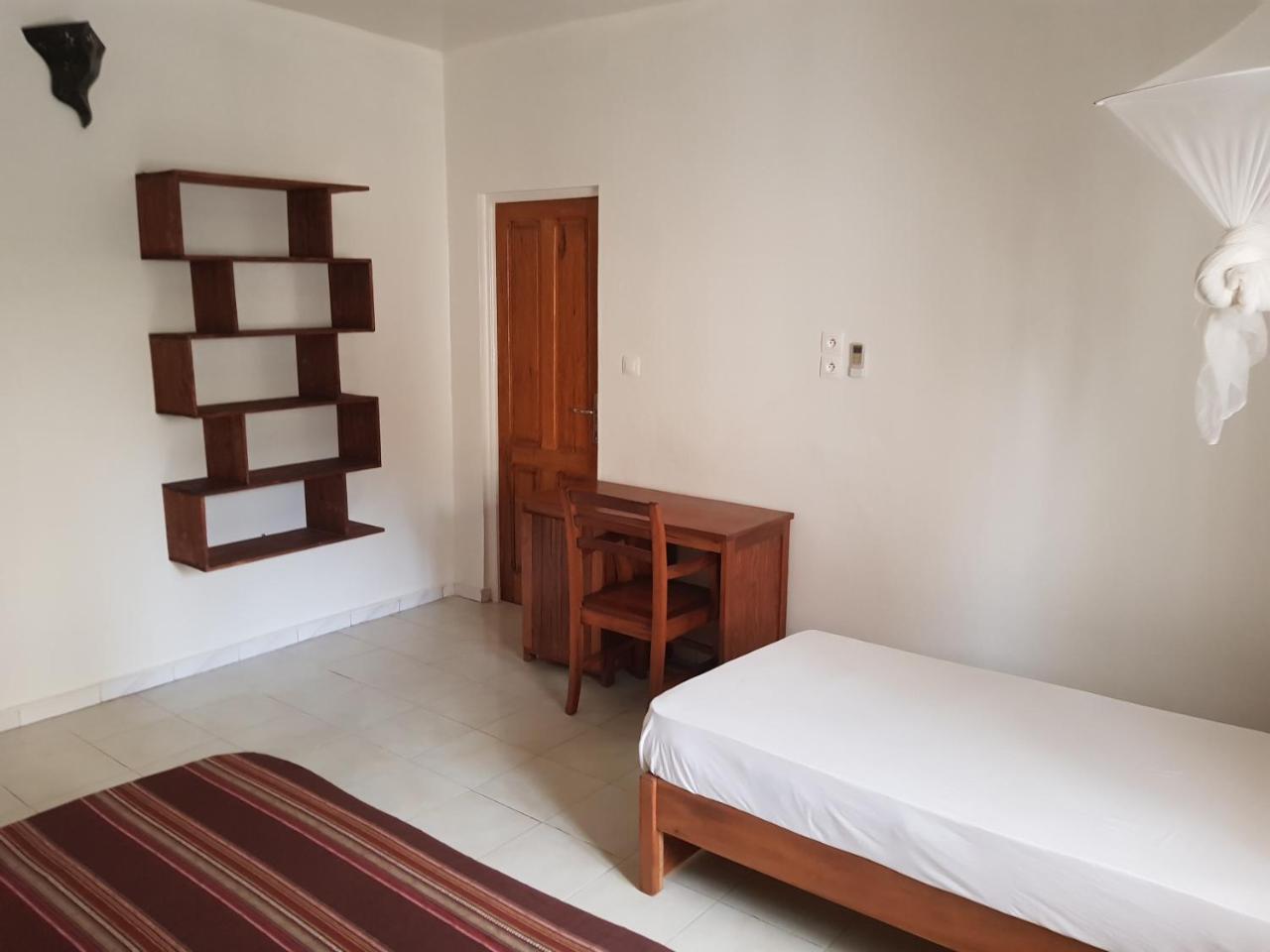 Villa Ty Milyn Mazela Sa Dakar Bagian luar foto