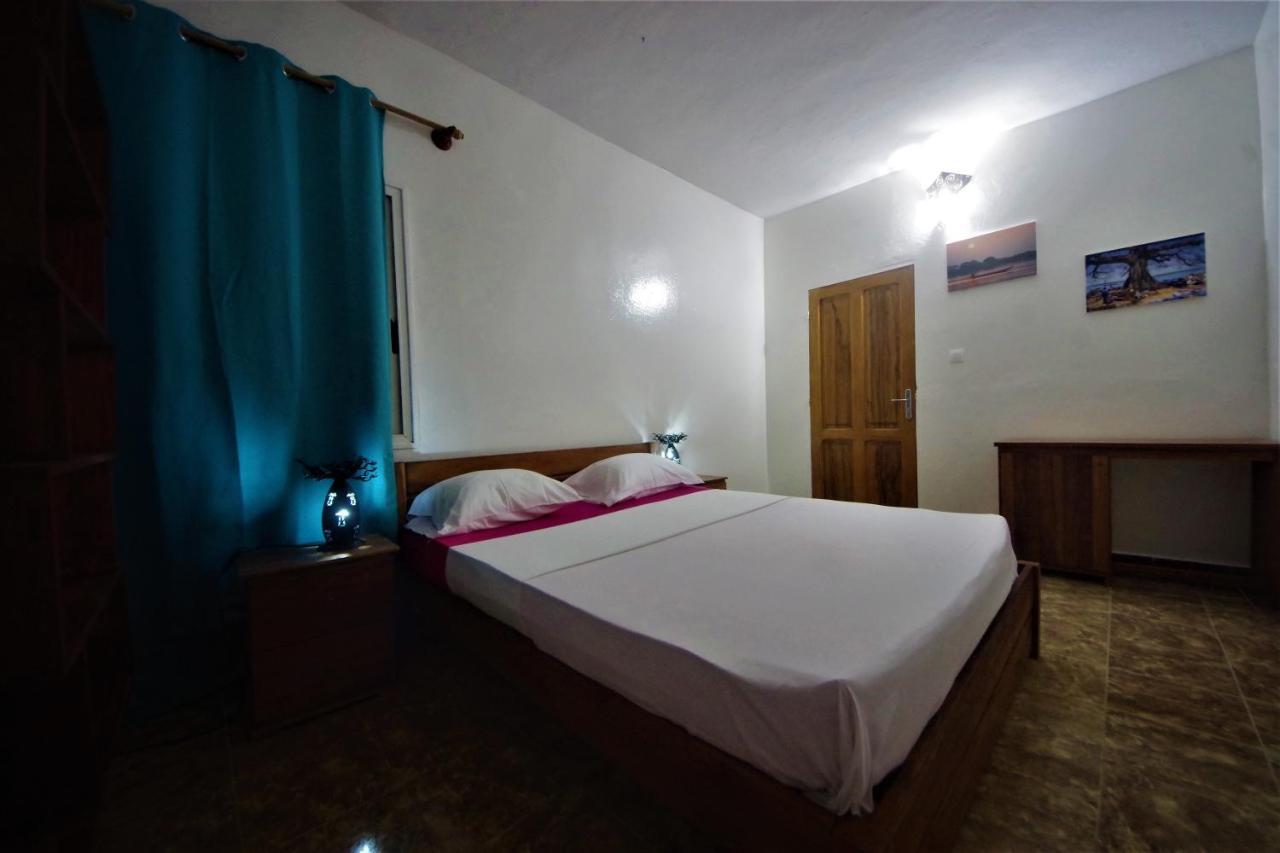 Villa Ty Milyn Mazela Sa Dakar Bagian luar foto