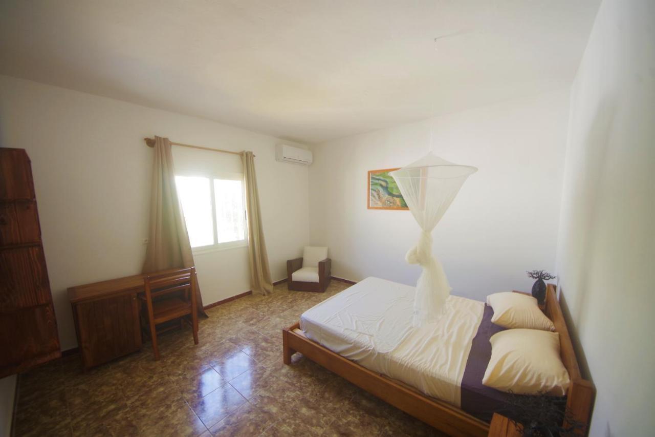 Villa Ty Milyn Mazela Sa Dakar Bagian luar foto
