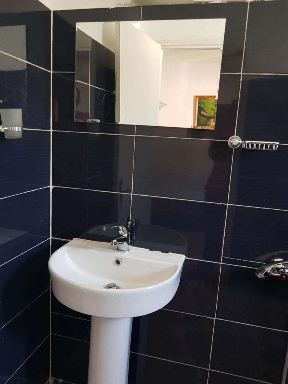 Villa Ty Milyn Mazela Sa Dakar Bagian luar foto