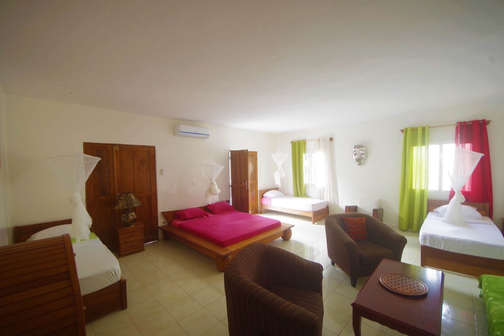 Villa Ty Milyn Mazela Sa Dakar Bagian luar foto