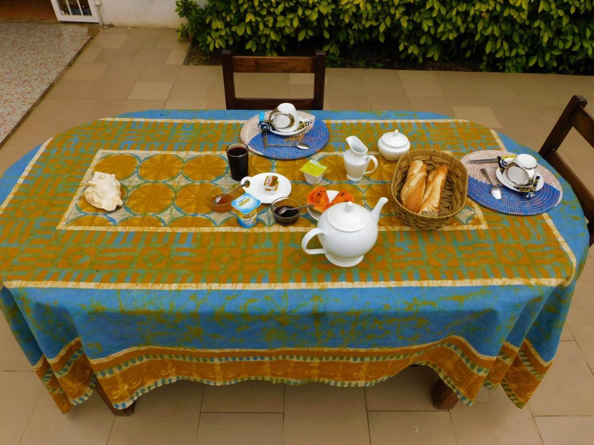 Villa Ty Milyn Mazela Sa Dakar Bagian luar foto